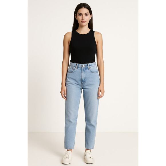 Zara Women’s High Rise Mom Jeans Size 4 Light Wash Tapered Leg Denim - Picture 12 of 12